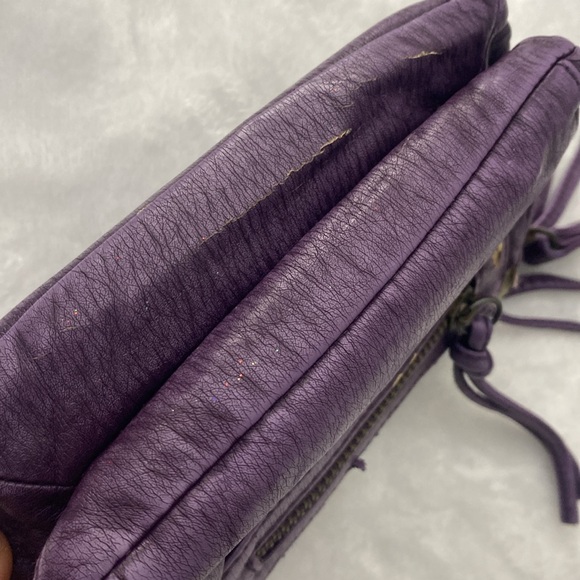 Purple faux leather wristlet wallet - Picture 8 of 17